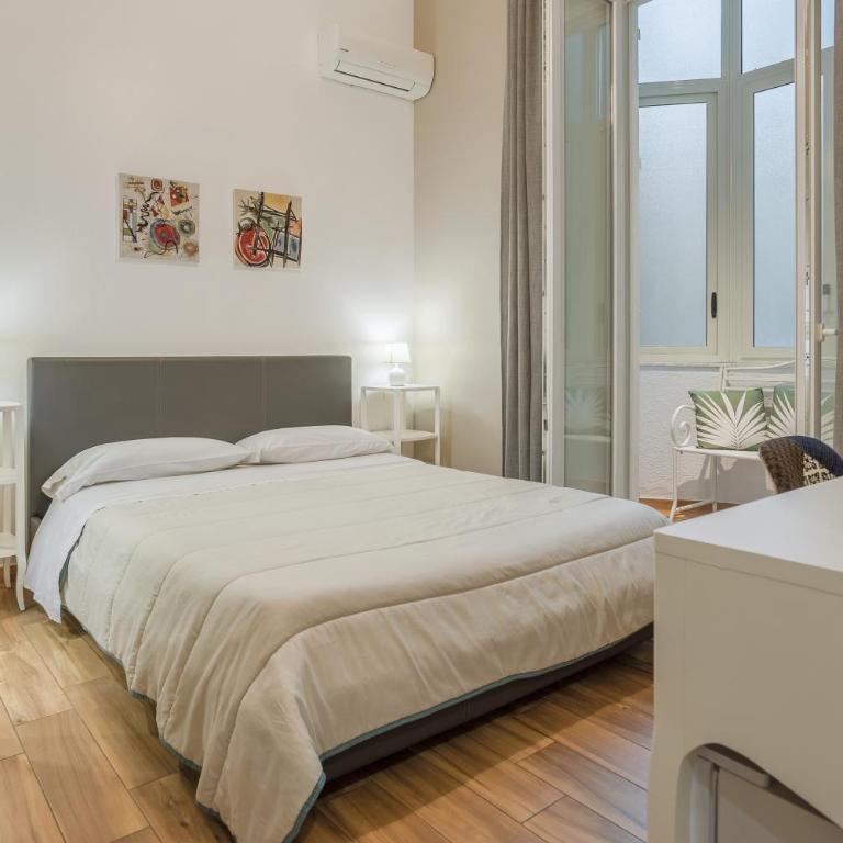 Palermo Bella Rooms - Double Room with Private Bathroom - 6