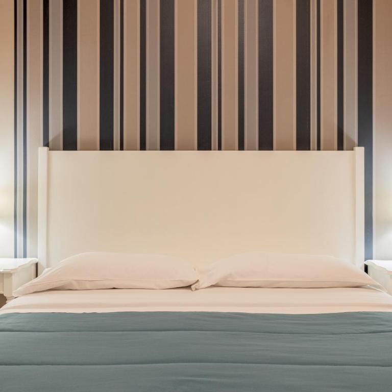 Palermo Bella Rooms - Double Room with Private Bathroom - 12