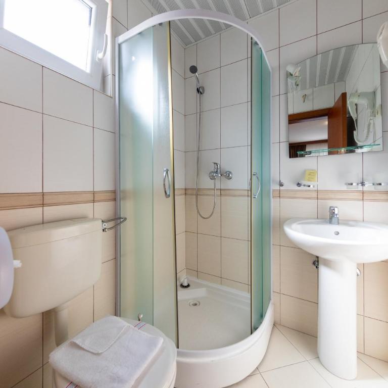 Petrovac Holiday Apartments - Studio with Balcony - 3