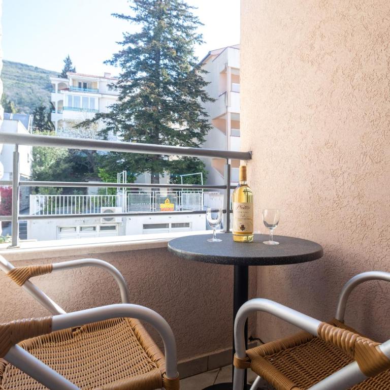 Petrovac Holiday Apartments - Studio with Balcony - 5