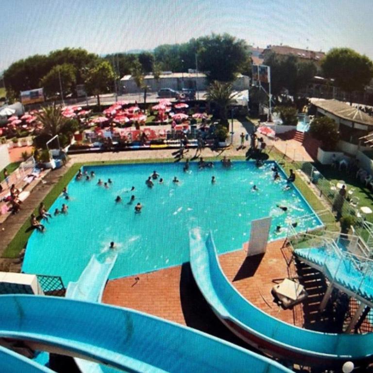 Hotel Morena Riccione Centrale - Economy Double Room with Bunk Bed - 19