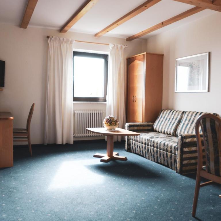 Pension Schweigkofler - Apartment with Mountain View - 4