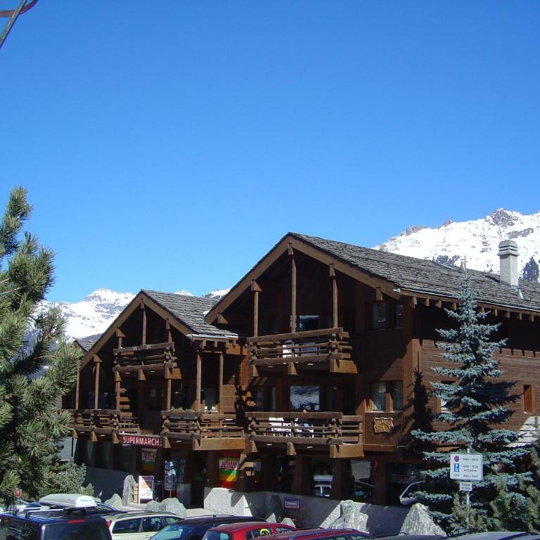 Résidence Tarcianne - Two-Bedroom Apartment / B 11 - 6
