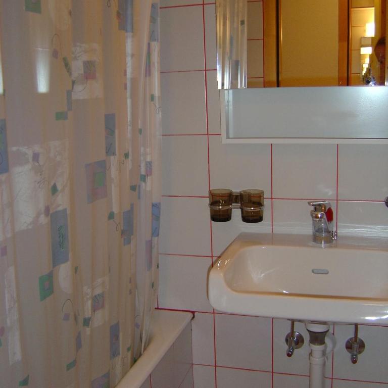 Résidence Tarcianne - Two-Bedroom Apartment / B 11 - 8
