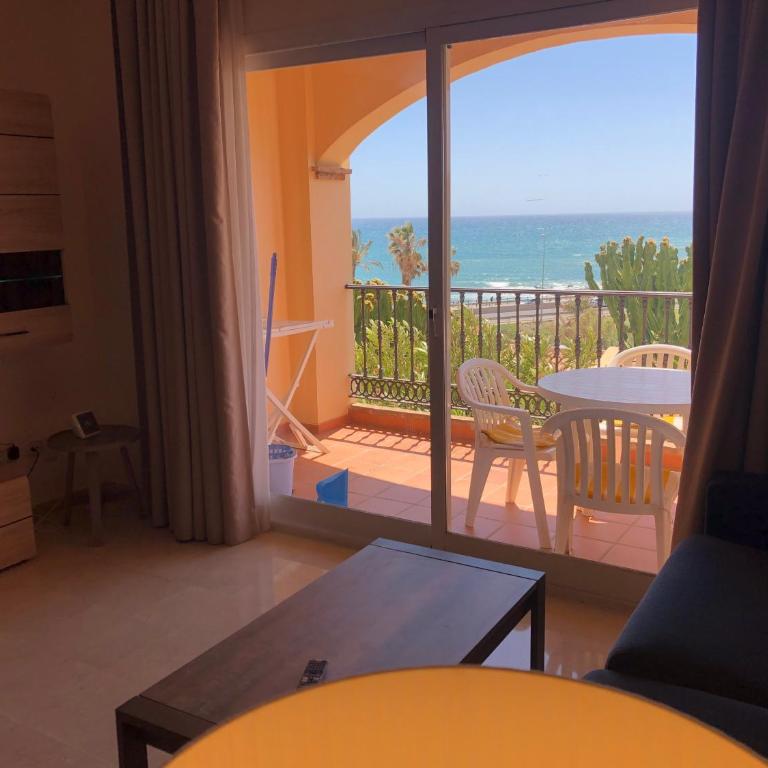 Fantástico Apartamento con vistas al mar zona Club la Costa Castillo Fuengirola - Apartamento de 1 dormitorio - 15