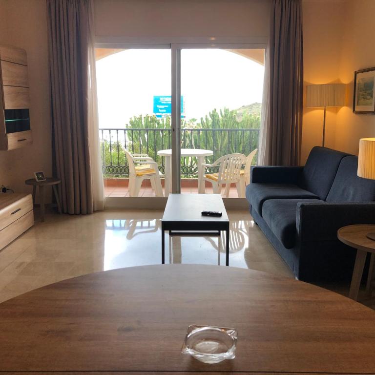Fantástico Apartamento con vistas al mar zona Club la Costa Castillo Fuengirola - Apartamento de 1 dormitorio - 12