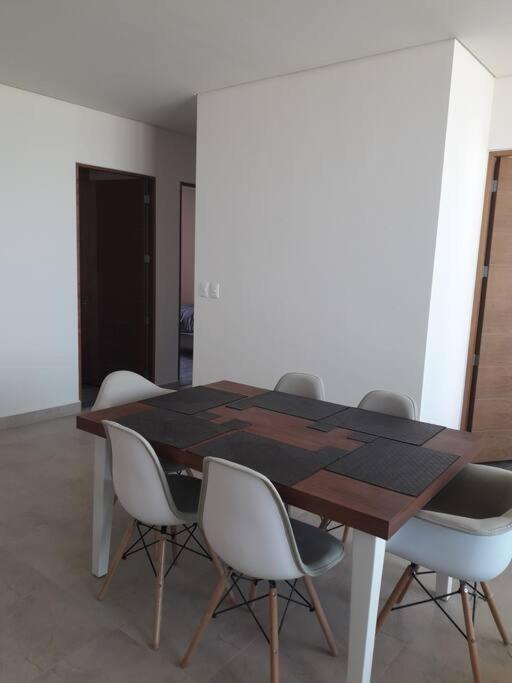 Nuevo y Lujoso departmento residencial Querétaro. - Three-Bedroom Apartment - 41