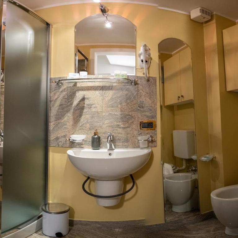 EGO' Residence Ferrara & City Center Apartment - Monolocale Superior - 10