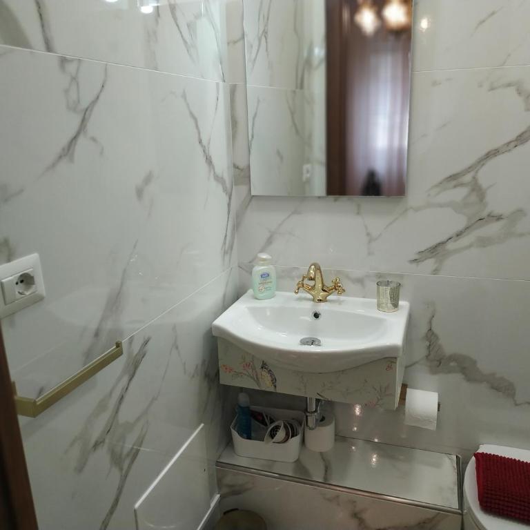 Tilde B&B - Camera Matrimoniale con Bagno Privato - 13
