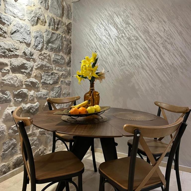 Casa Vecchia - One-Bedroom House - 22