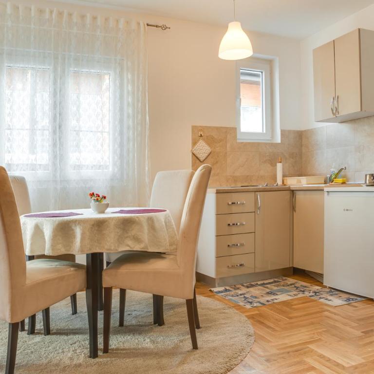 Apartment Joy by Central - Apartman sa 1 Spavaćom Sobom - 10