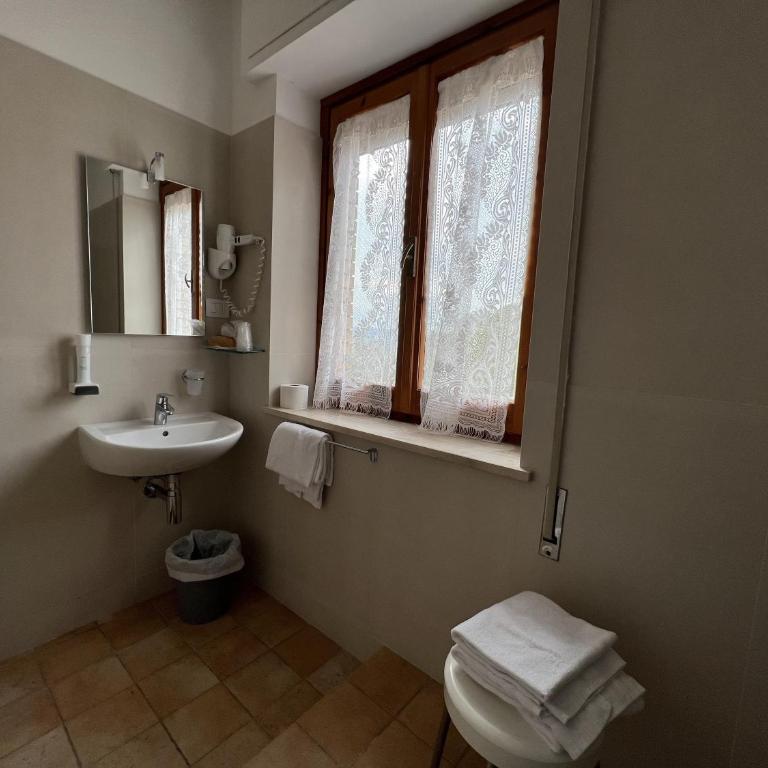 Viole Country Hotel - Camera Familiare Superior - 2