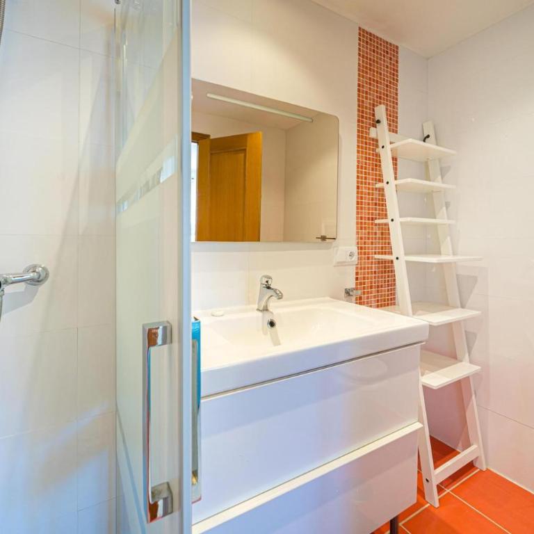 Sepulveda atico - Two-Bedroom Apartment - 13