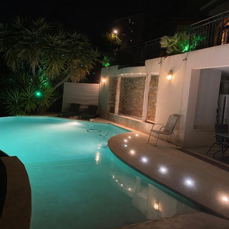 Villa l'Olivier - Appartement 1 Chambre avec Piscine Privée - 1
