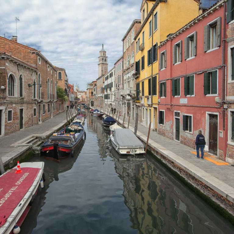 San Giacomo Venezia - Camera Matrimoniale/Doppia con Letti Singoli con Bagno in Comune - 14