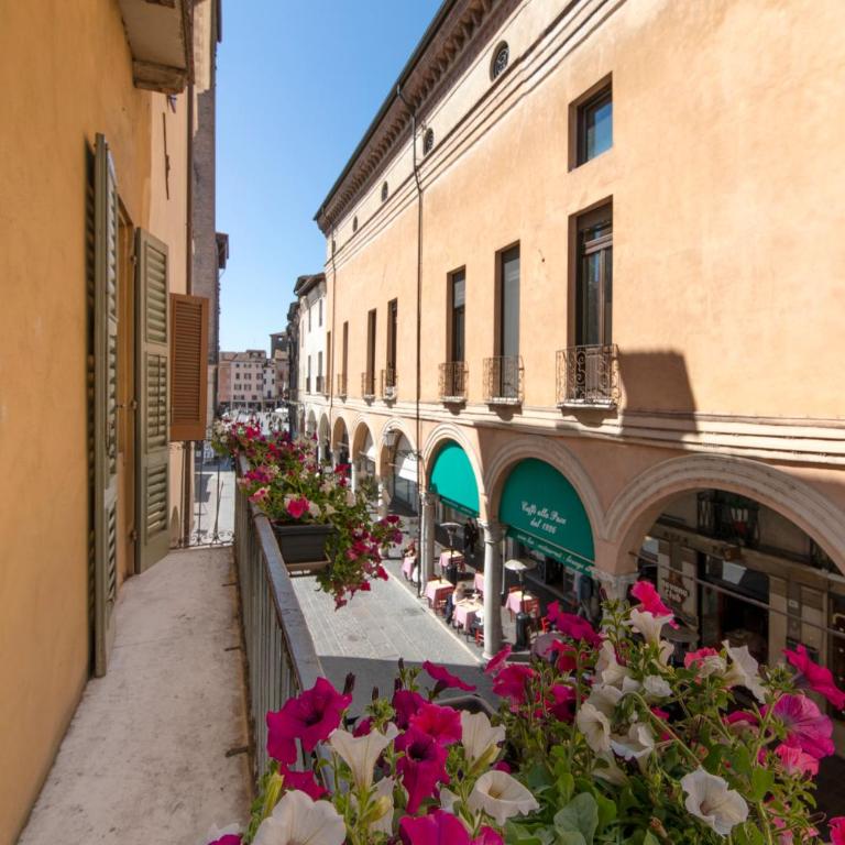 Hotel Broletto Mantova - Centro Storico - Junior Suite - 1