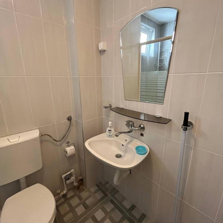 Apartment Azalea of Budva - Apartman sa 1 Spavaćom Sobom - 10