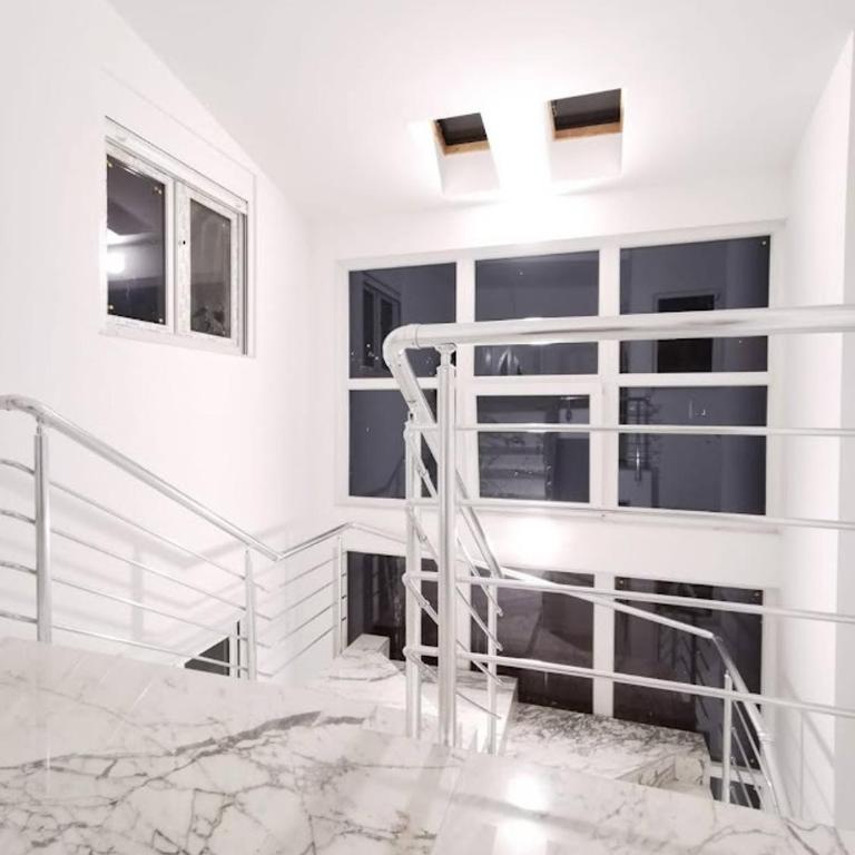 Apartman Square - Two-Bedroom Apartment - 28