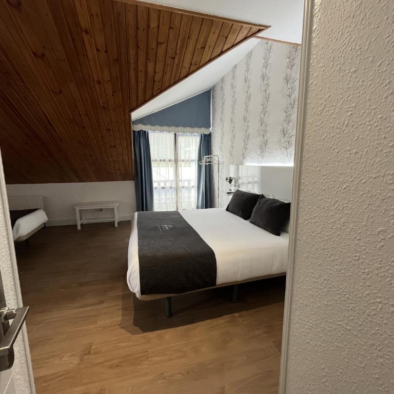 Hotel Avelina - Doble Superior - 1