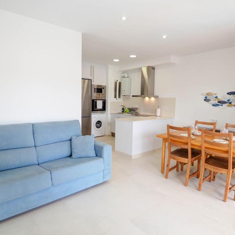 Sitges with pool near beach by Hello Homes Sitges - Apartamento de 2 dormitorios - 20