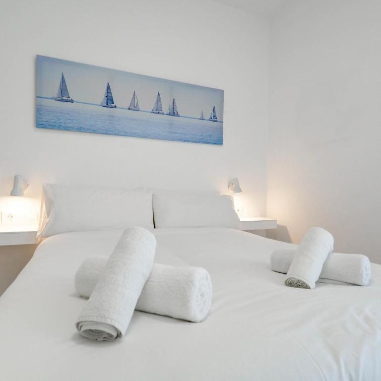 Sitges with pool near beach by Hello Homes Sitges - Apartamento de 2 dormitorios - 41