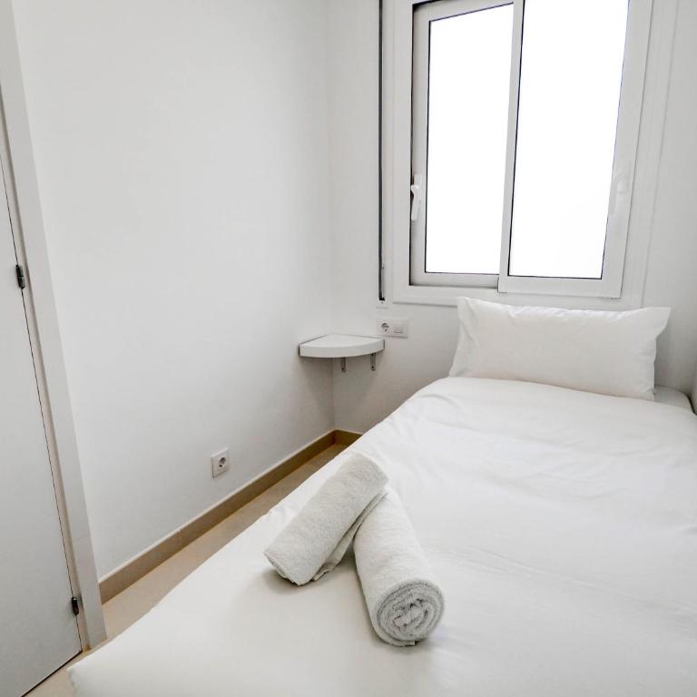 Sitges with pool near beach by Hello Homes Sitges - Apartamento de 2 dormitorios - 47