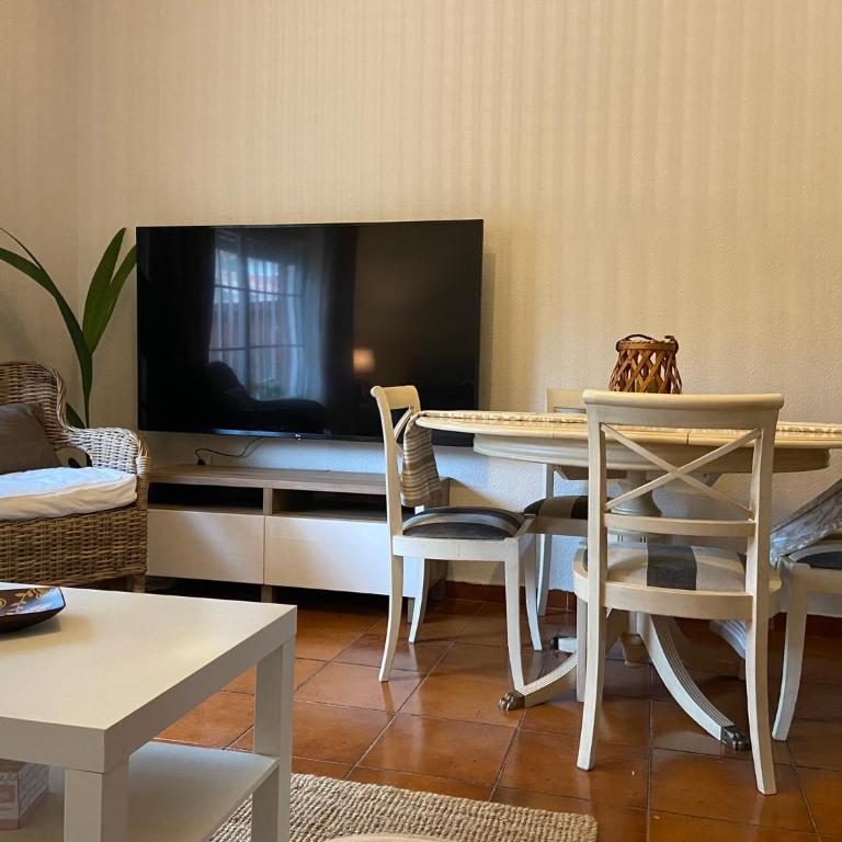 Apartamento de Temporada en Madrid - Three-Bedroom Apartment - 6