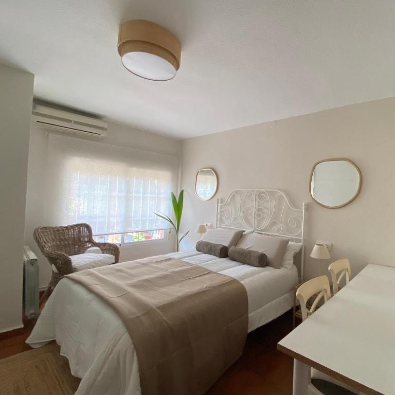 Apartamento de Temporada en Madrid - Three-Bedroom Apartment - 1
