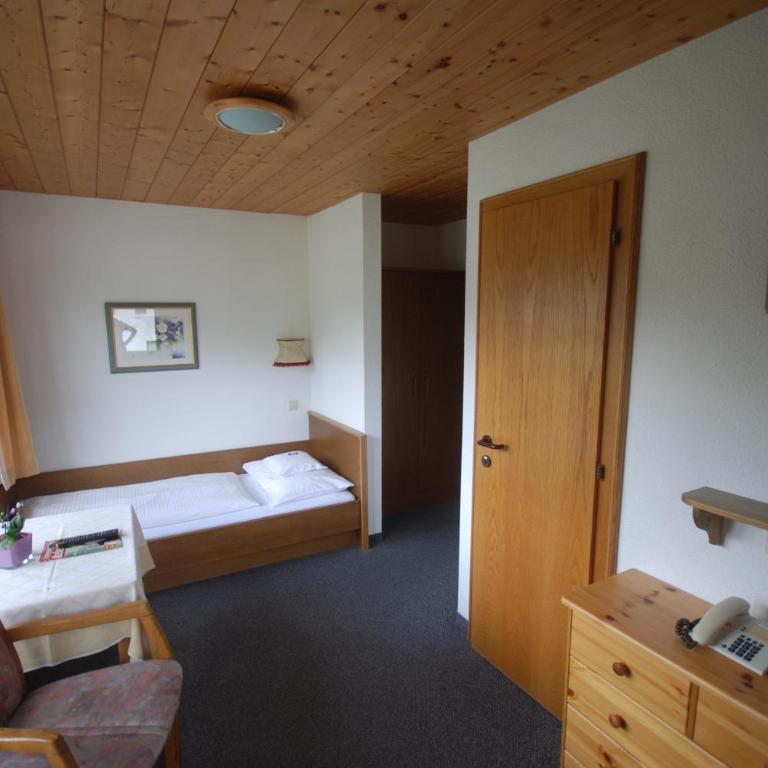 Pension Tirol - Einzelzimmer - 4
