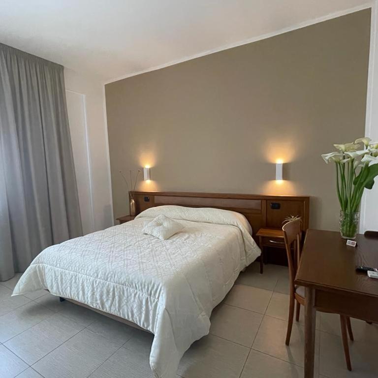Hotel Posidonia - Camera Matrimoniale - 1