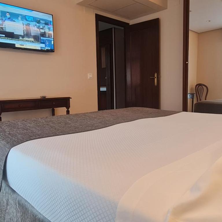 Gran Hotel Paraiso - Deluxe Double Room - 12
