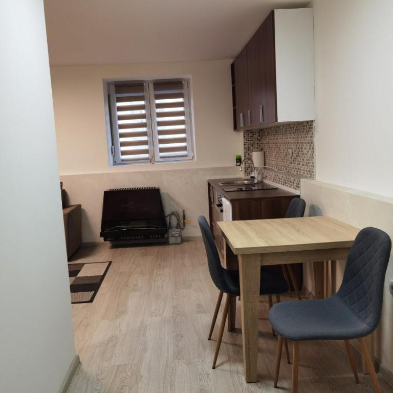 KRAGUJ apartman 2 - Two-Bedroom Apartment - 10