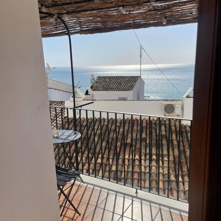 Precioso Apartamento Boutique El Amante - Habitación Cuádruple con vistas al mar - 10