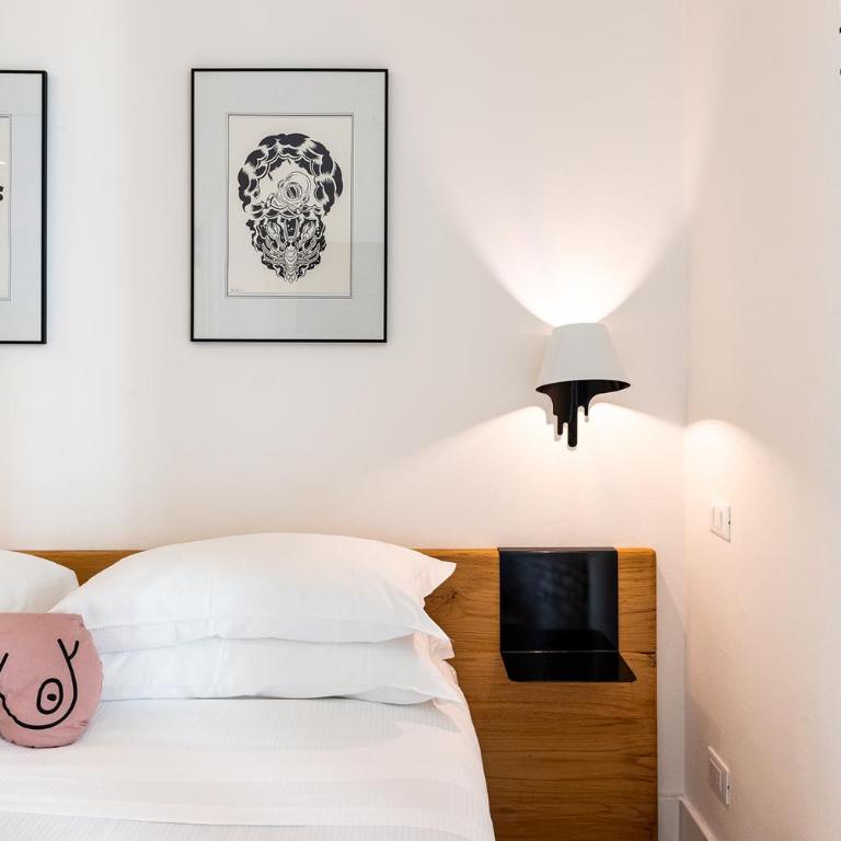 Sleep B&B - Double Room with Balcony - 6