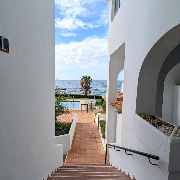 Mijas Beach Penthouse - Apartamento con vistas a la piscina - 31