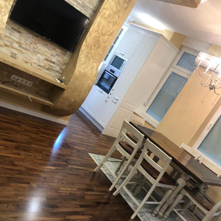 Swiss Central Luxury Apartment 132m2 - Apartman sa Terasom - 12