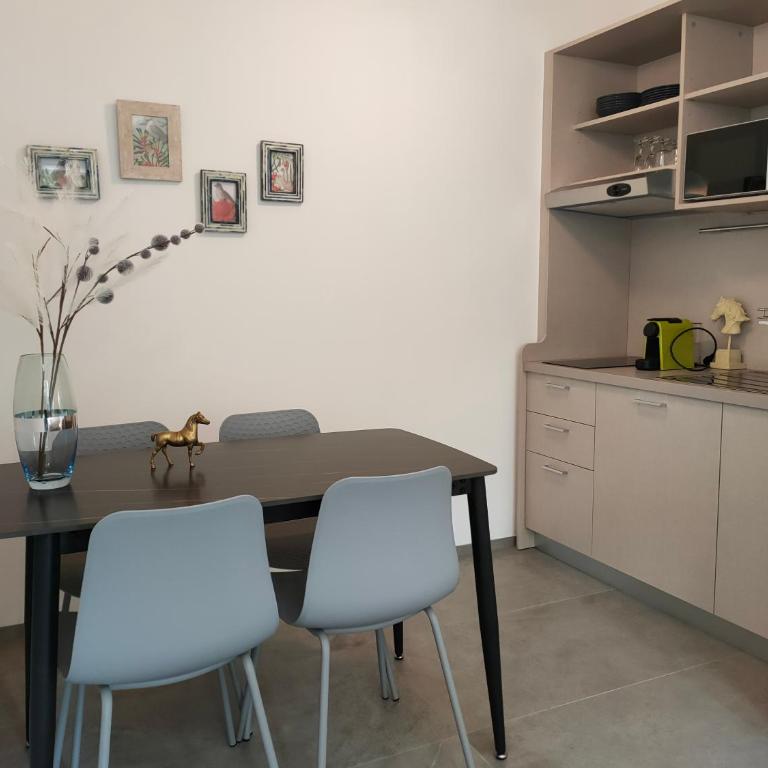 IRIS AR holiday-home - King Studio with Sofa Bed - 2
