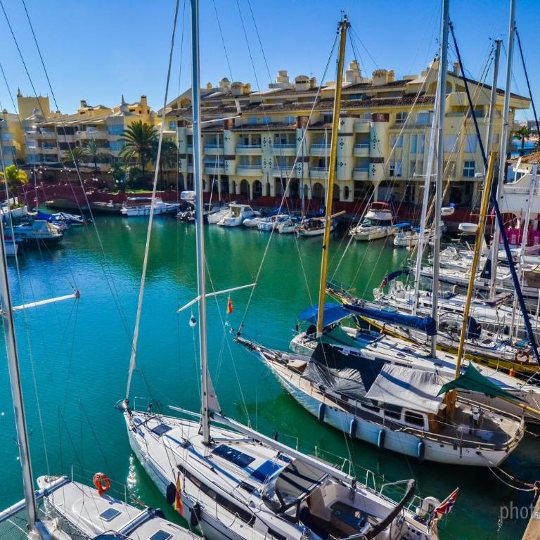 Los Patos II Apartamentos - A 300 m de playa - Piscina - PARKING GRATIS - EXCELENTE CONEXION WIFI - One-Bedroom Apartment - 26