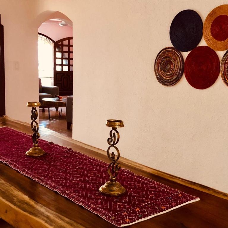 Villa Bugambilia Colonial Charm with Spacious Design and Private Pool Five Minutes from Downtown - Three-Bedroom Villa - 15