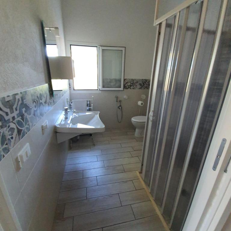 JANAS Country House - Camera Familiare con Accesso Disabili - 3
