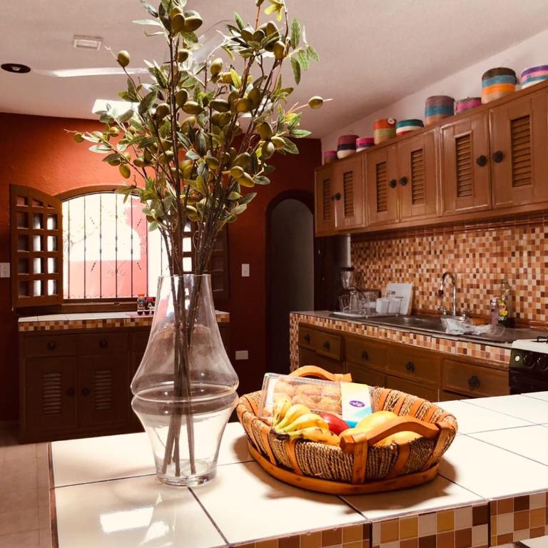 Villa Bugambilia Colonial Charm with Spacious Design and Private Pool Five Minutes from Downtown - Three-Bedroom Villa - 12