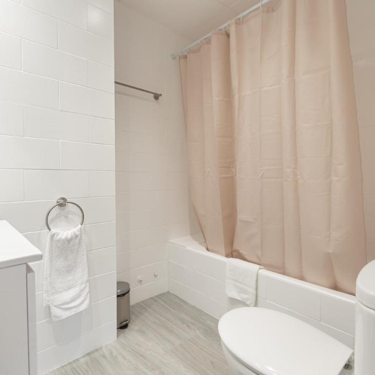 New BORODIN FAMILY AB - Apartamento de 3 dormitorios con balcón - 15