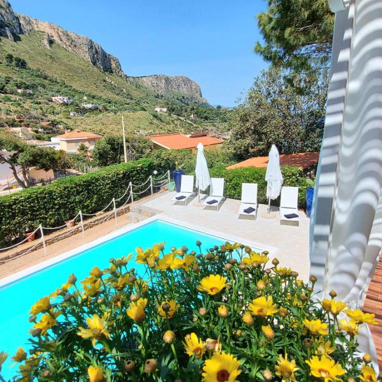 VFH Villa Flavia Eco B&B - Pool & Spa - Deluxe Doppelzimmer mit Meerblick - 2