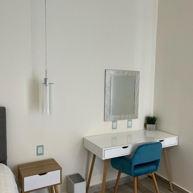 The Cove Boutique Hotel Adults Only - King Studio - 11