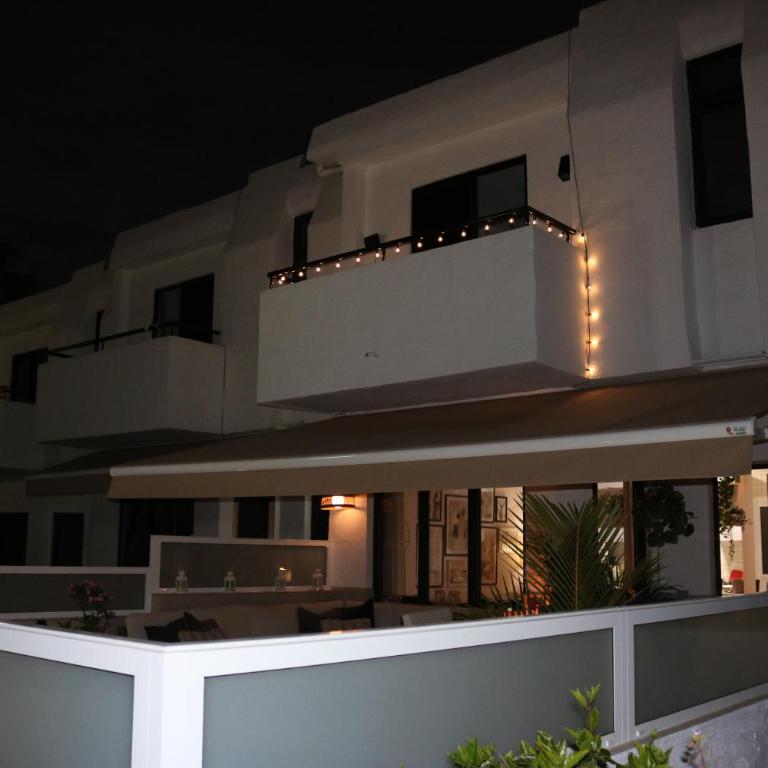 BIG sun terrace renovated 2-bedroom luxury duplex - Apartamento de 2 dormitorios - 55
