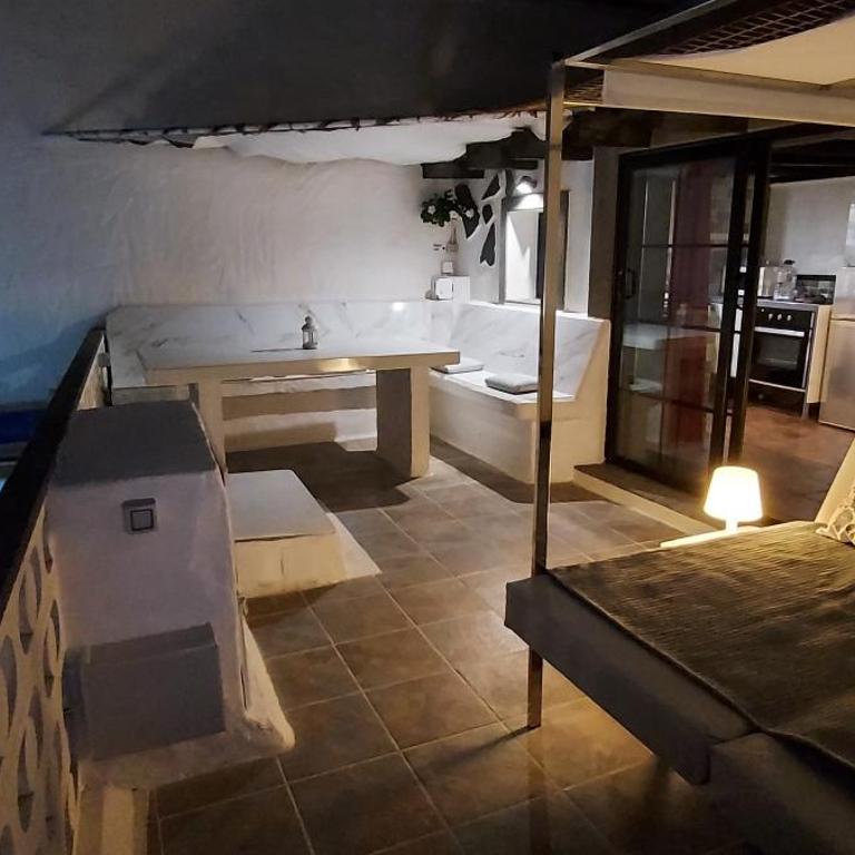 ALOELUX VILLA !! - Private Villa with POOL , jacuzzi, cinema, massage ,wonderful view, art desing villa - Casa de 2 dormitorios - 33