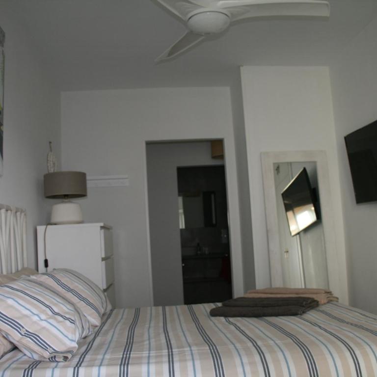 APARTAMENTO EN PRIMERA LINEA/BEACHFRONT APARTMENT - Apartamento de 3 dormitorios - 77