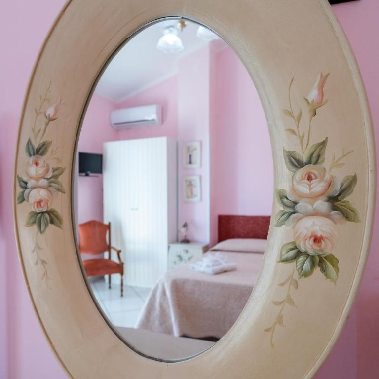 Villa Brunella - Camera Quadrupla con Bagno Privato - 3