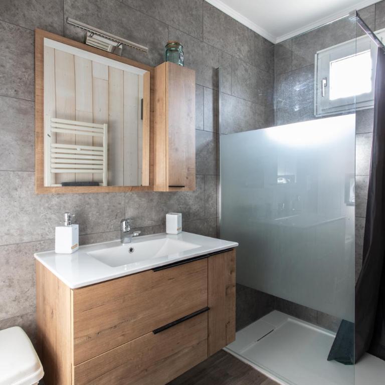 Le Brec - Two-Bedroom House - 5