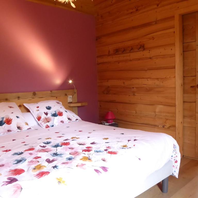 Chambre d'hôtes l'Aire du temps Savoyard - Chambre Double avec Salle de Bains Privative - 6